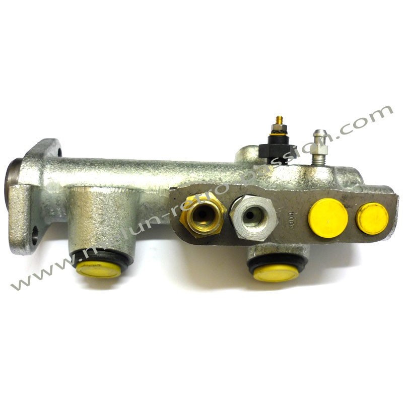 RENAULT CYLINDER MASTER R4 R5 R6 dual circuit 4 outputs