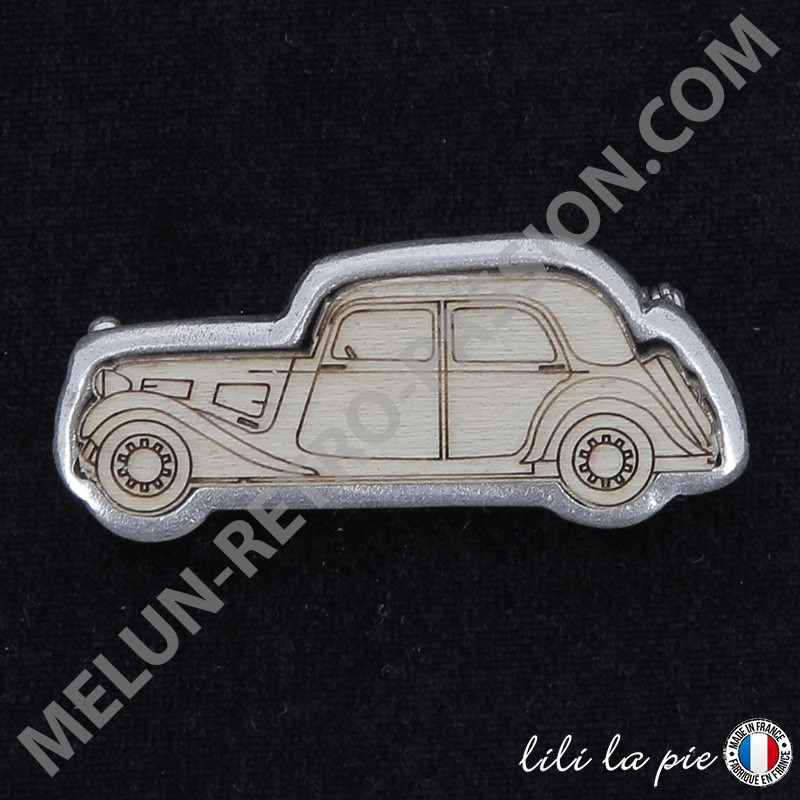 Brooch Citroën Traction, Auto - Silver background, Wooden top, Length : 6cm