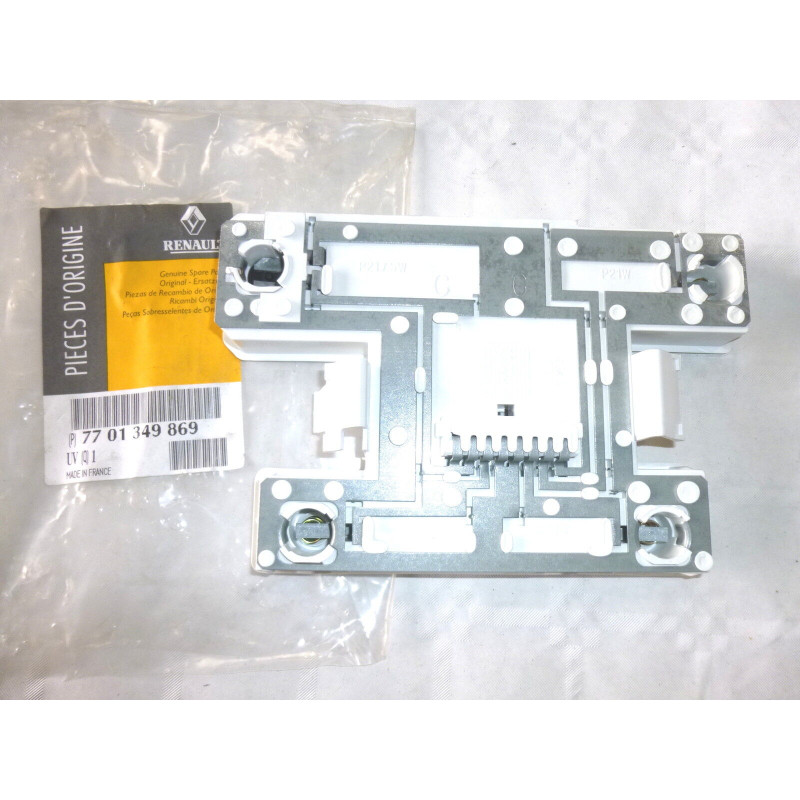 LUZ TRASERA IZQUIERDA PLACA NEIMAN RENAULT R19