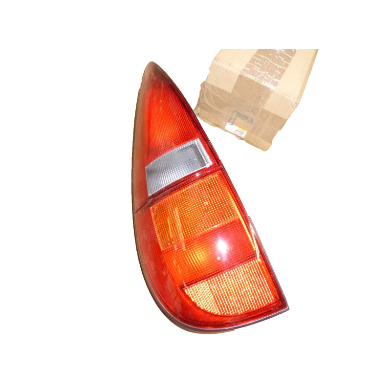 LEFT REAR LIGHT RENAULT LAGUNA NEVADA/BREAK/GRANDTOUR