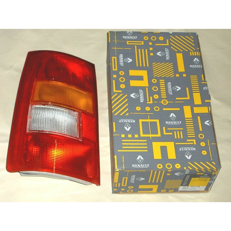 LEFT REAR LIGHT RENAULT R18 ESTATE